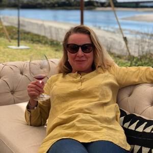 Meet your Posher, Alexandra